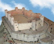 Castillo de Elda (Alicante, Spanien), eine Ringmauerburg aus dem 13. Jh.