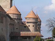 Wehrtürme im Gefüge einer Burg (Chillon, Schweiz)