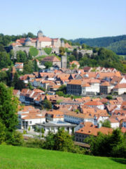 Die Festung Rosenberg oberhalb von Kronach (Bayern), auf der heute das Deutsche Festungsmuseum eingerichtet ist.